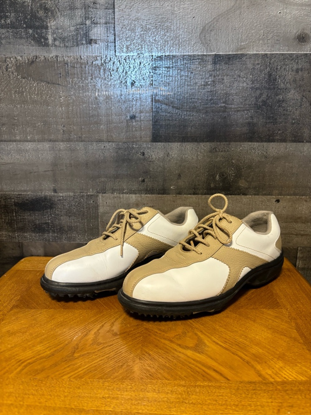 FootJoy Women’s Athletic Golf Shoes in White and Tan Size 7